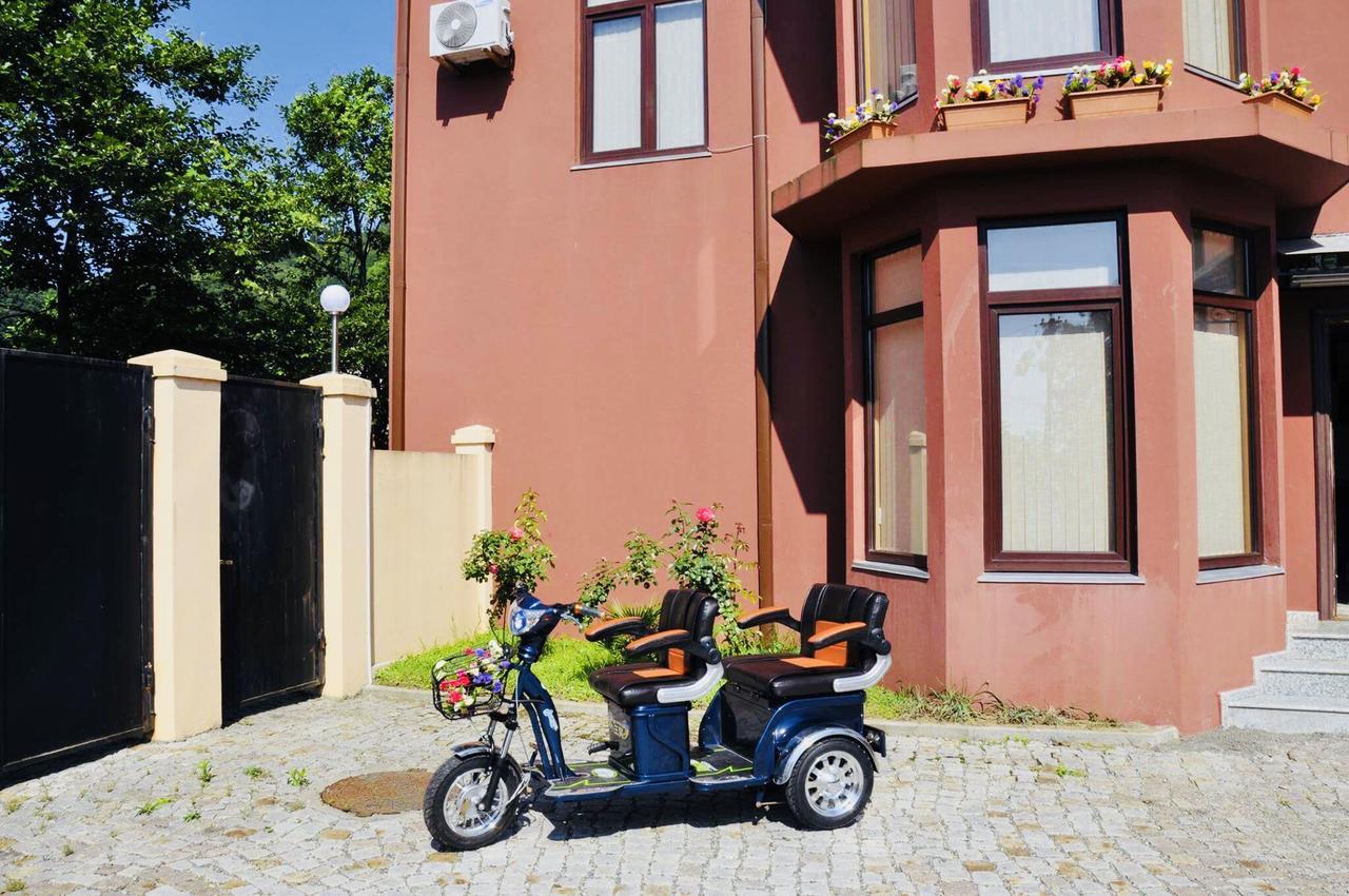 Villa Georgiana Gonio Bagian luar foto